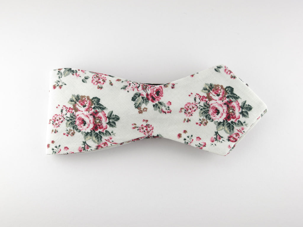 Floral Bow Tie, White Vintage Bloom, Pointed End - SuitedMan